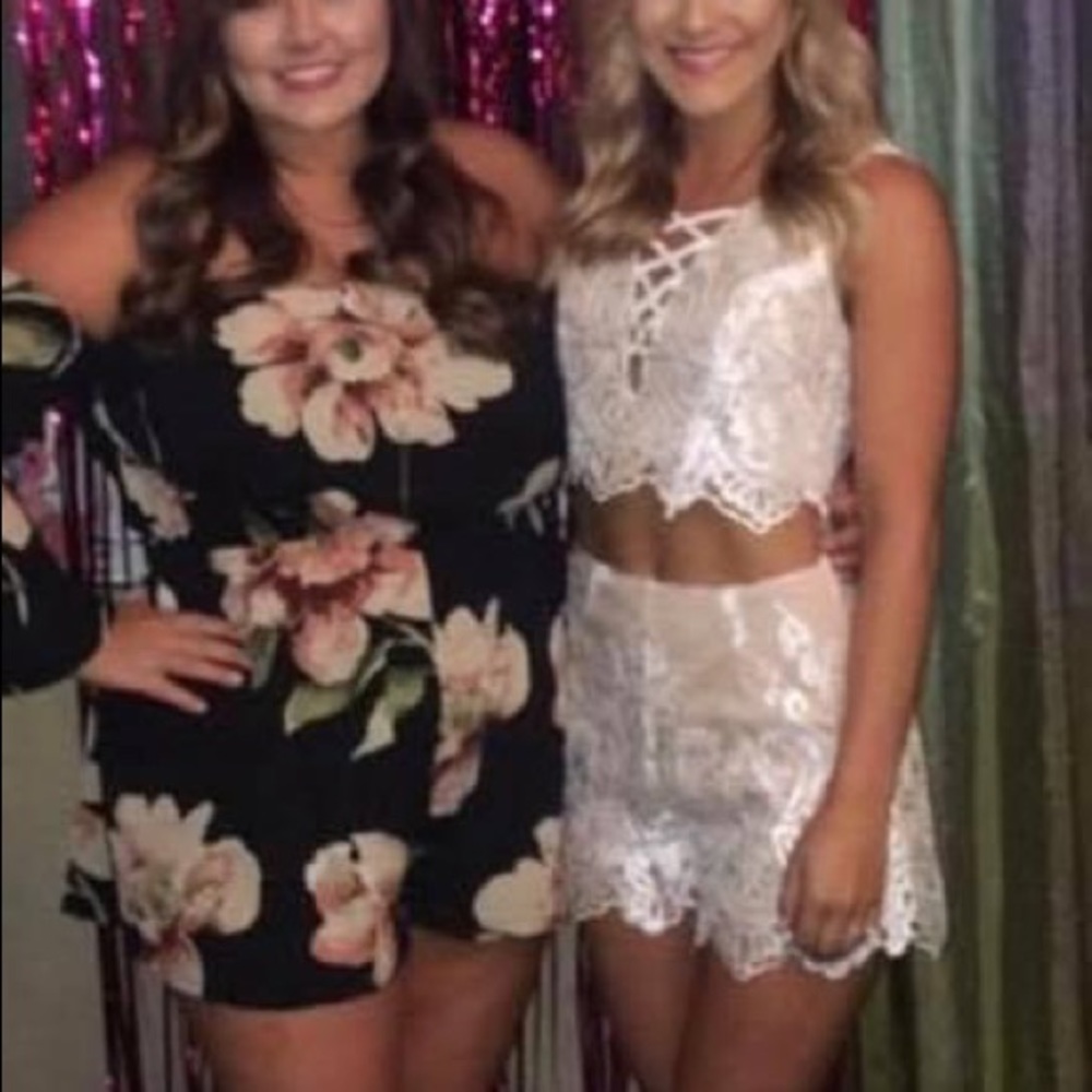 Two Piece Lace Set - Picture 2 of 2